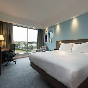 Отель Hampton By Hilton West End, Эдинбург